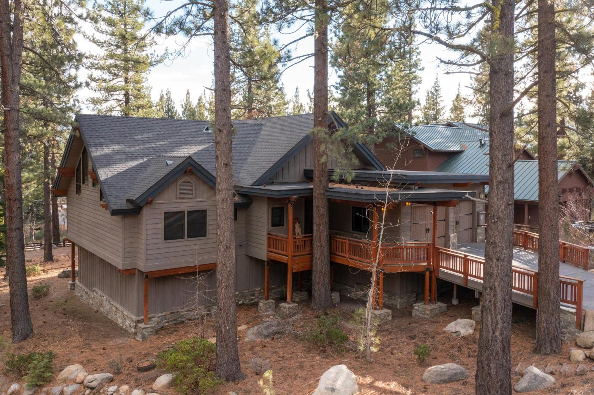 Coyote Moon By Avantstay Cabin Wsauna Mins From Dt Truckee Northstar Экстерьер фото
